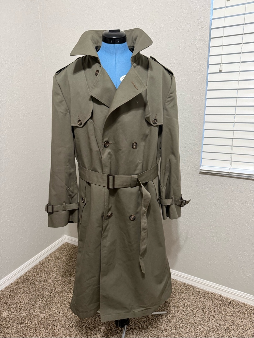 Vintage Christian Dior Monsieur men’s trench coat XL